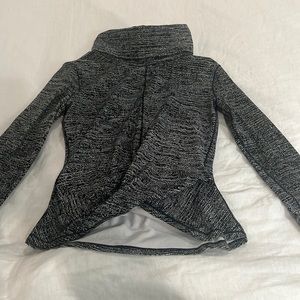 Lululemon crop sweater